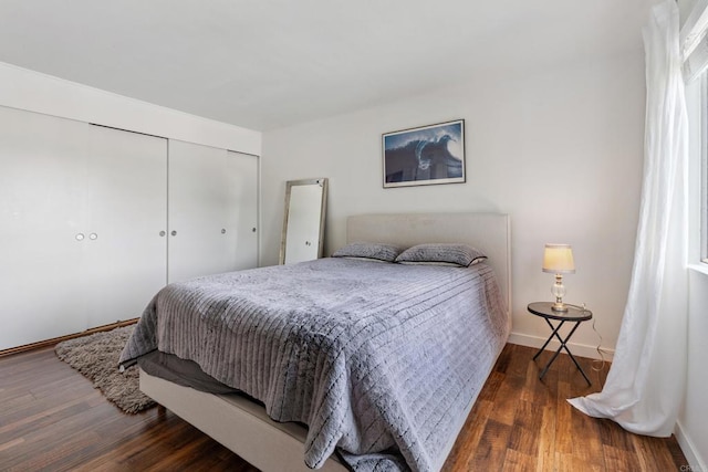 155 Rosebay Dr Unit 31, Encinitas, CA 92024 - bedroom with wood finished floors and a closet