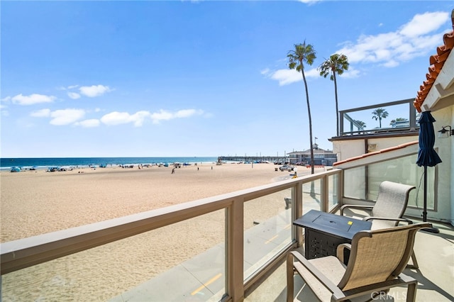 1924 W Oceanfront, Newport Beach, CA 92663 - water view with nearby beach