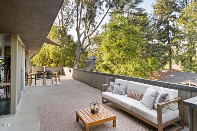 1256 Club House Dr, Pasadena, CA 91105 - photo 4