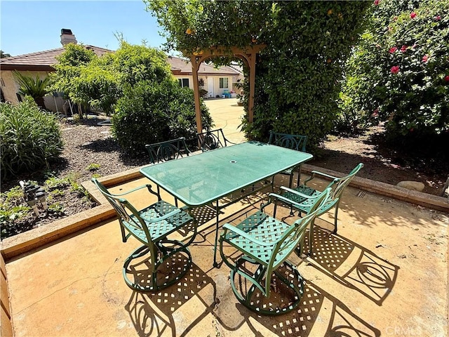 9150 Boxwood Ave, Fontana, CA 92335 - view of patio with outdoor dining space