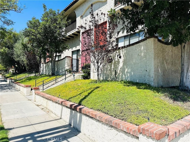 300 N Isabel St Unit 21, Glendale, CA 91206 - photo 2