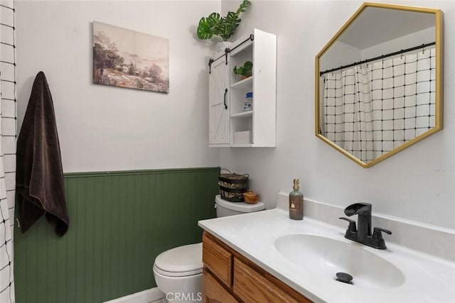 330 Spruce St, Riverside, CA 92507 - bathroom featuring vanity and wainscoting