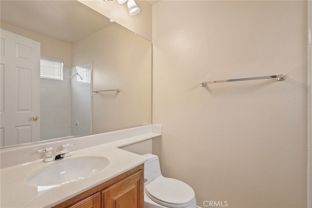 15280 Dunes Way, Moreno Valley, CA 92555 - bathroom with vanity and tiled shower