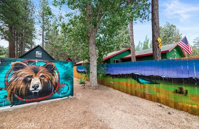 580 Thrush Dr, Big Bear Lake, CA 92315 - photo 14