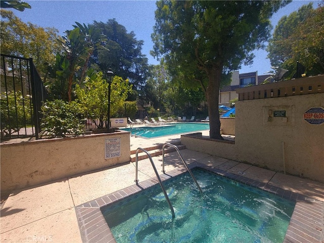 6121 Shoup Ave Unit 10, Woodland Hills, CA 91367 - photo 22