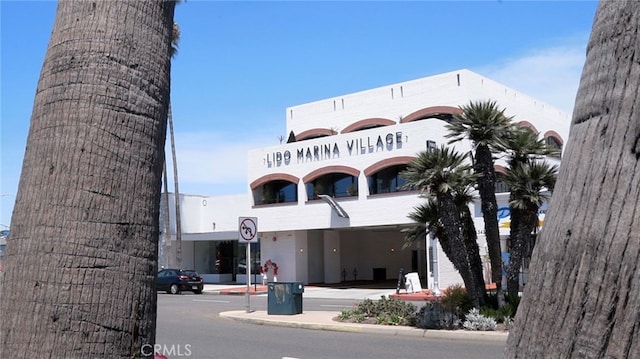 503 Saint Andrews Rd Unit E, Newport Beach, CA 92663 - view of building exterior