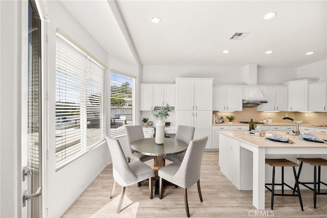 40065 Temple Ct, Murrieta, CA 92563 - dining area featuring light wood finished floors and recessed lighting