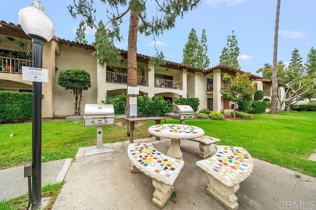 6009 Rancho Mission Rd Unit 102, San Diego, CA 92108 - view of patio with area for grilling