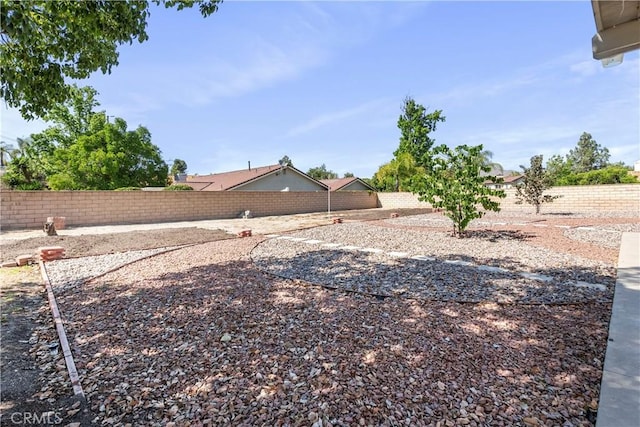 6879 Mission Grove Pkwy N, Riverside, CA 92506 - view of fenced backyard