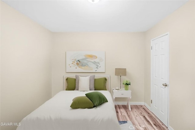 37858 10th St E, Palmdale, CA 93550 - bedroom with wood finished floors and baseboards