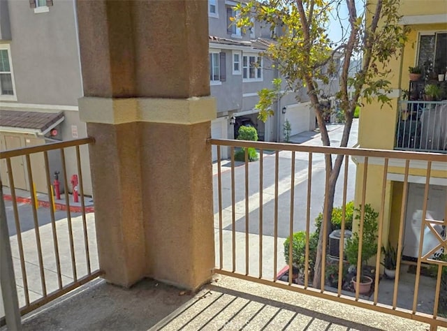 1652 Hickory Nut Pl, Chula Vista, CA 91915 - balcony with a residential view