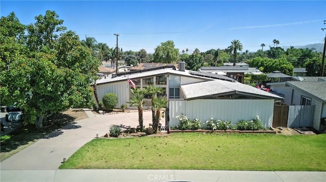 951 W Olive St, Corona, CA 92882 - mid-century inspired home with driveway