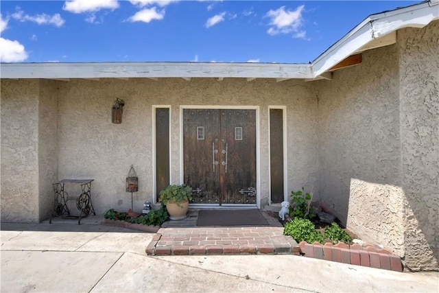 1582 Hardt St, San Bernardino, CA 92408 - entrance to property with stucco siding