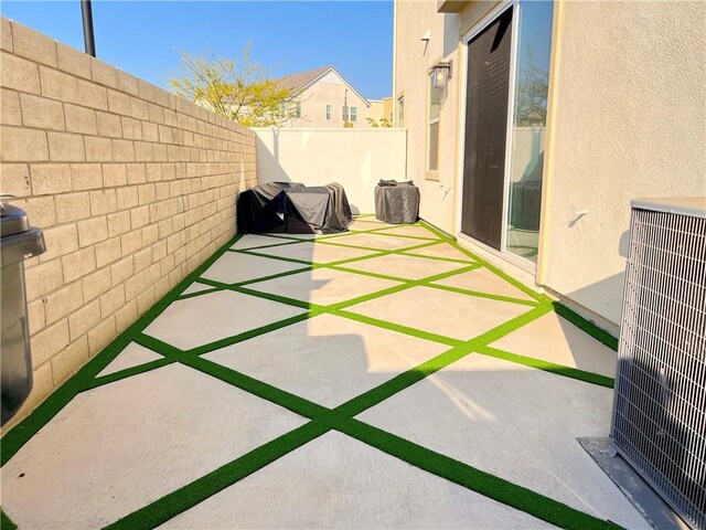 27620 Symphony Pl, Valencia, CA 91381 - photo 25