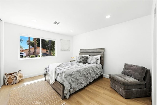 1170 Turquoise St, Hemet, CA 92543 - bedroom featuring light wood-style flooring and recessed lighting