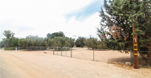 7604 Victor Ave, Hesperia, CA 92345 - photo 2