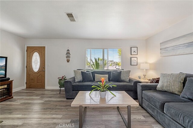 16052 Davis Ln, Huntington Beach, CA 92649 - photo 5