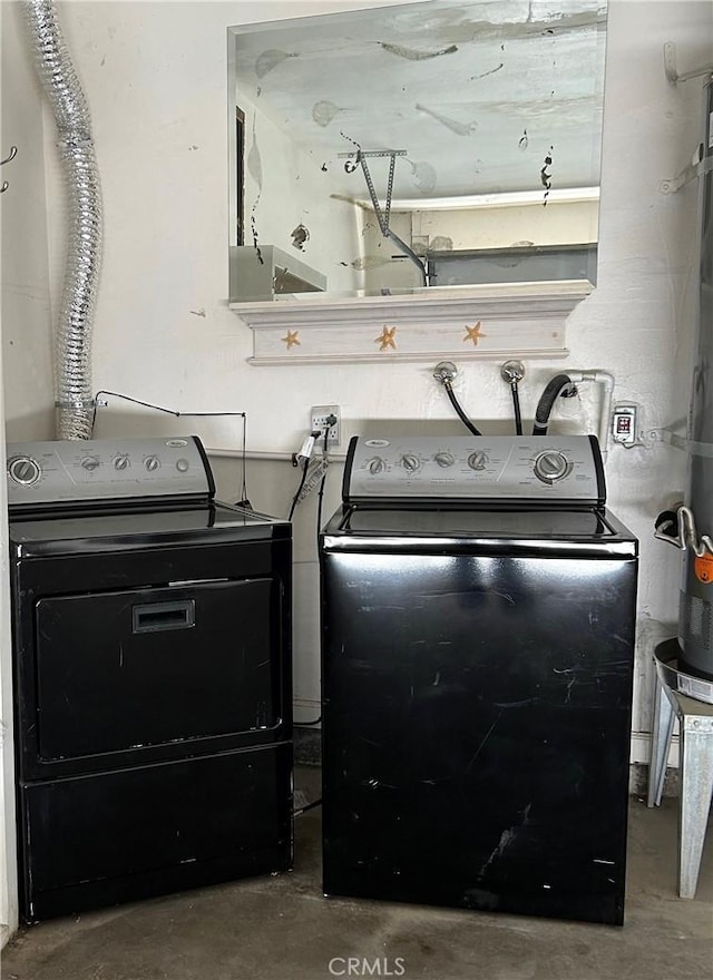 38710 10th St E Unit 12, Palmdale, CA 93550 - washroom with washer and clothes dryer