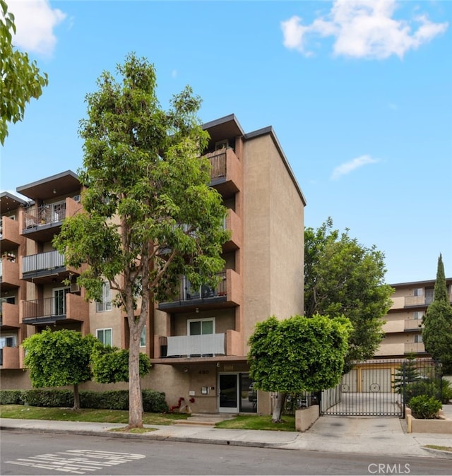 460 Golden Ave Unit 434, Long Beach, CA 90802 - view of apartment building / complex