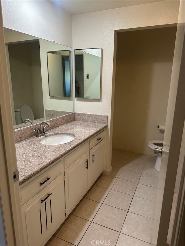 967 Calle Aragon Unit B, Laguna Woods, CA 92637 - bathroom featuring tile patterned floors and vanity