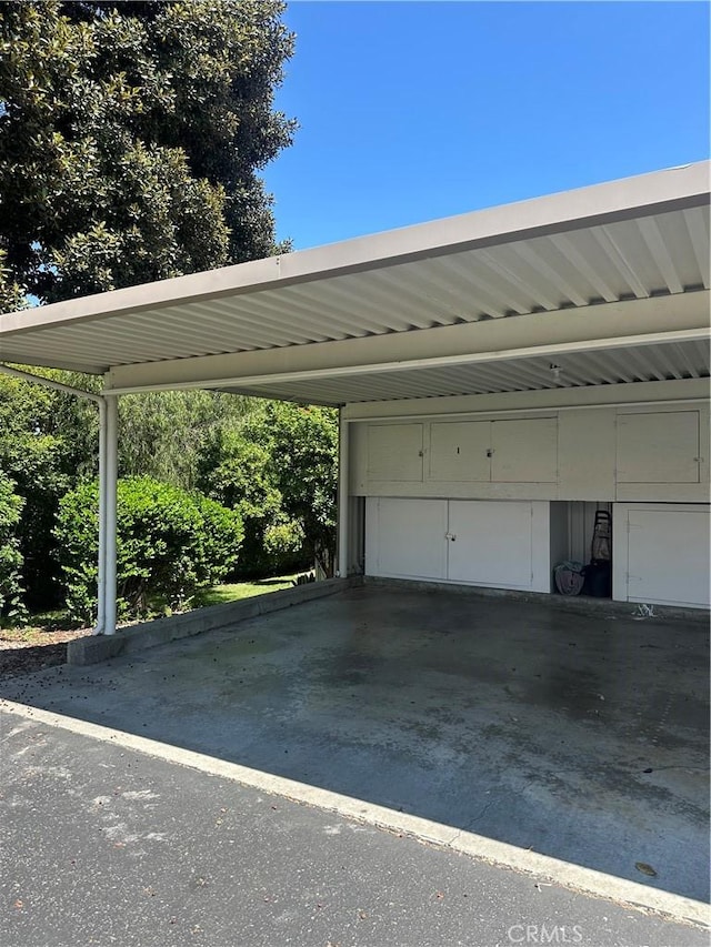 967 Calle Aragon Unit B, Laguna Woods, CA 92637 - view of garage