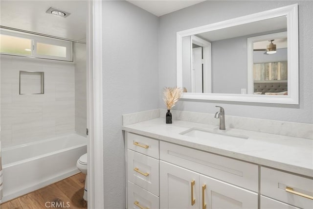 626 Arenas St Unit A, La Jolla, CA 92037 - full bath featuring vanity, wood finished floors, and washtub / shower combination