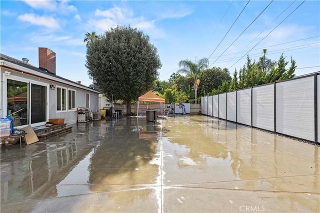 18229 Strathern St, Reseda, CA 91335 - exterior space