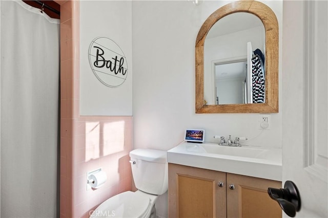 18229 Strathern St, Reseda, CA 91335 - full bathroom with vanity and curtained shower