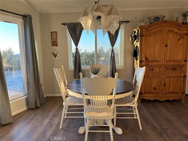 2033 Hollister Rd, Pinon Hills, CA 92372 - dining room with dark wood-type flooring and crown molding