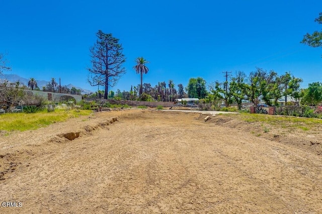 385 E Mariposa St, Altadena, CA 91001