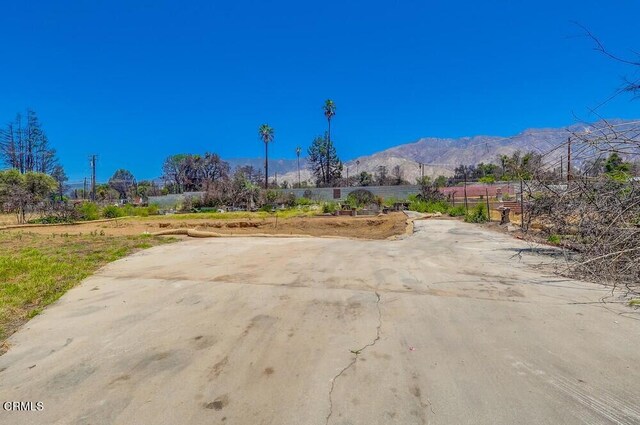 385 E Mariposa St, Altadena, CA 91001