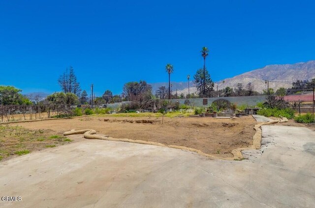 385 E Mariposa St, Altadena, CA 91001