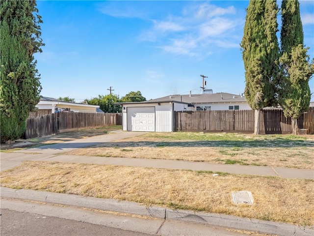 1028 W Holland Ave, Fresno, CA 93705 - photo 3