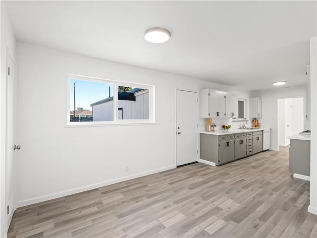 1028 W Holland Ave, Fresno, CA 93705 - photo 10