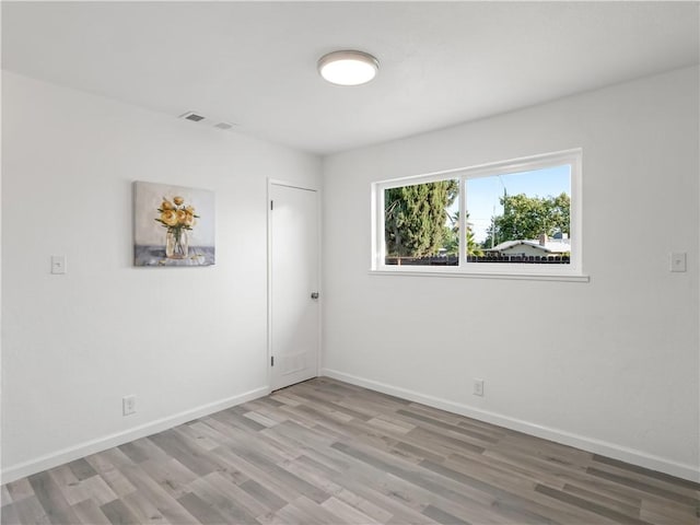 1028 W Holland Ave, Fresno, CA 93705 - photo 11