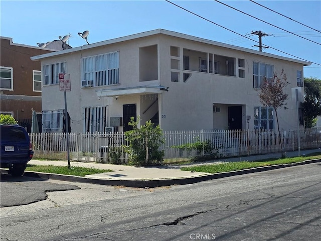 301 W Magnolia St, Compton, CA 90220 - photo 1