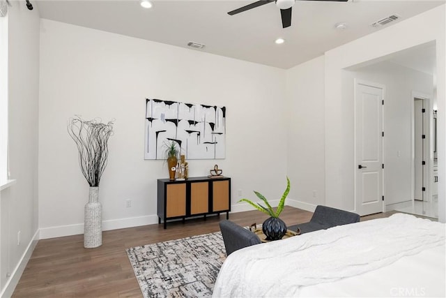 5790 Fickett Ln, Paradise, CA 95969 - bedroom featuring wood finished floors, recessed lighting, and ceiling fan