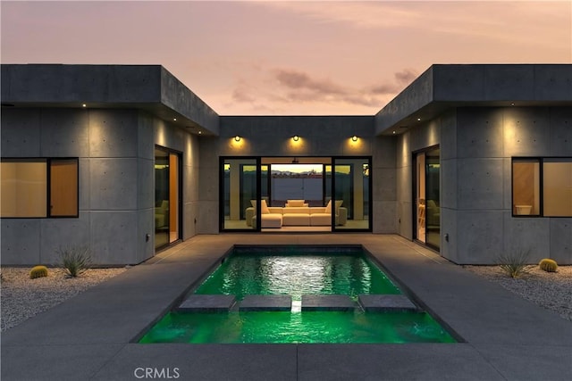 60632 Granville Rd, Joshua Tree, CA 92252 - view of swimming pool featuring a pool with connected hot tub and a patio