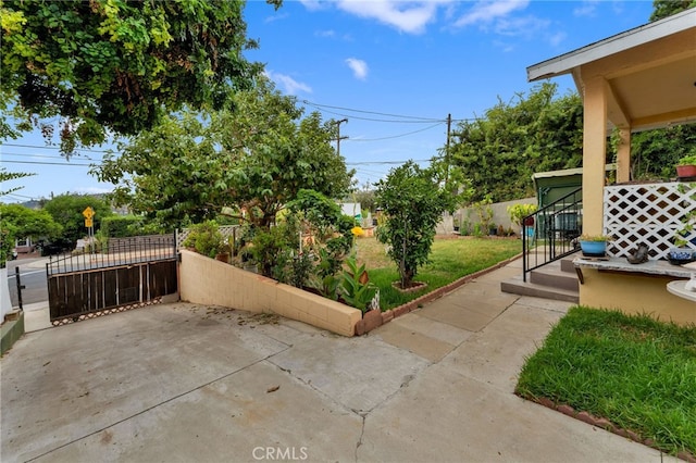 1153 Isabel St, Los Angeles, CA 90065 - view of patio / terrace