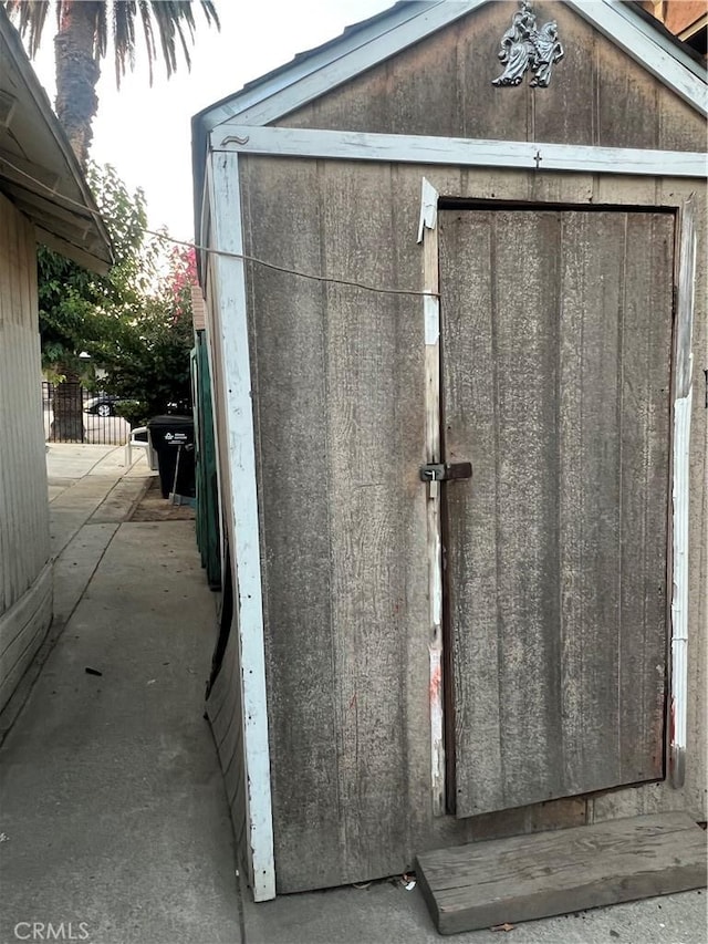 586 W Center St, Pomona, CA 91768 - photo 6