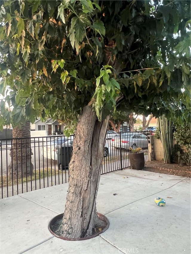 586 W Center St, Pomona, CA 91768 - photo 3