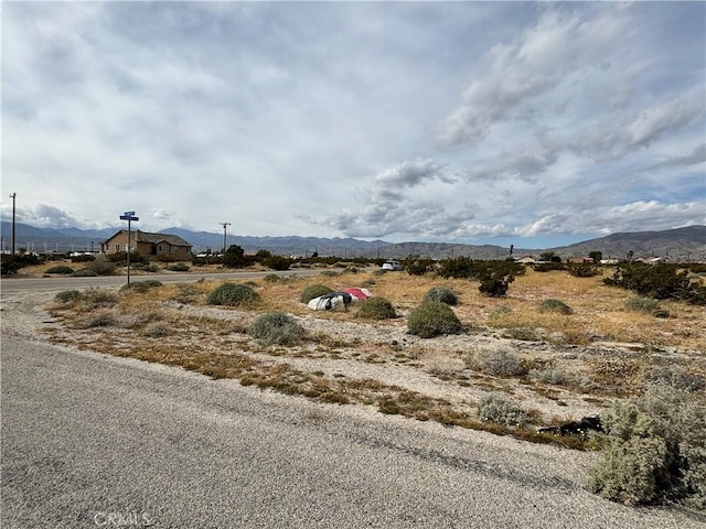 16490 Angela Dr, Desert Hot Springs, CA 92240 - photo 4