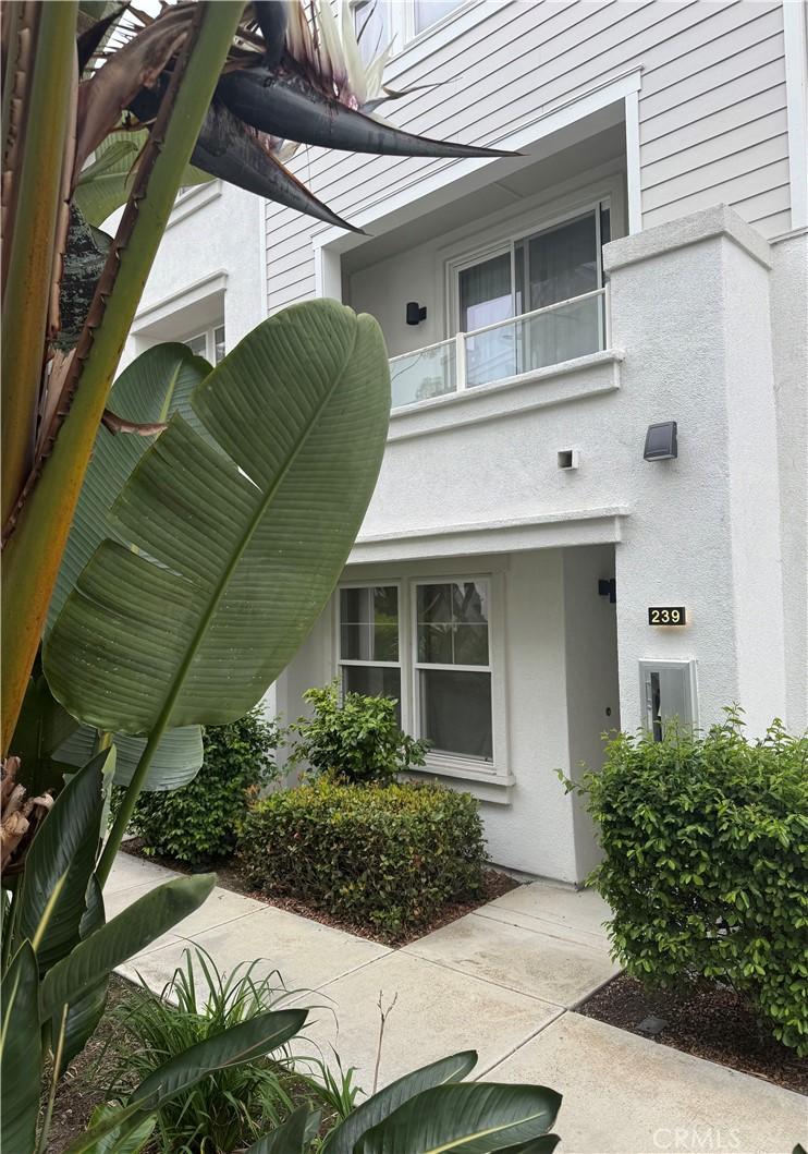 815 Harbor Cliff Way Unit 239, Oceanside, CA 92054 - view of property exterior with stucco siding