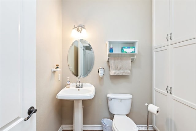 41559 Floyd Ct, Temecula, CA 92592 - half bathroom with toilet
