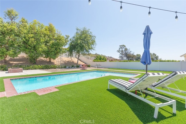 41559 Floyd Ct, Temecula, CA 92592 - view of pool featuring a fenced backyard