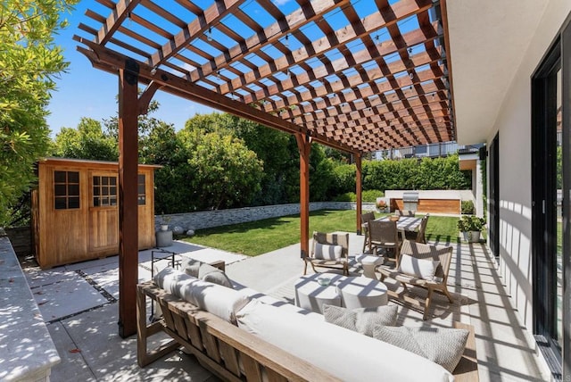 5530 Candlelight Dr, La Jolla, CA 92037 - view of patio with an outdoor living space and a pergola