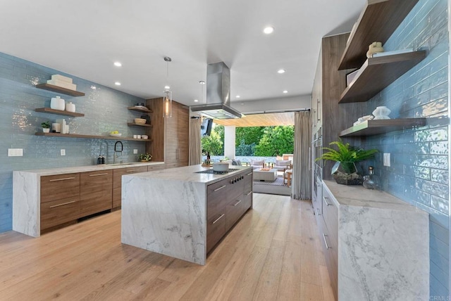 5530 Candlelight Dr, La Jolla, CA 92037 - kitchen featuring open shelves, modern cabinets, a center island, decorative backsplash, and recessed lighting