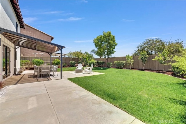 46079 Galaxy Ct, Temecula, CA 92592 - fenced backyard with a patio and a pergola