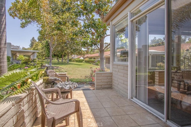 5521 Via La Mesa Unit C, Laguna Woods, CA 92637 - view of patio / terrace