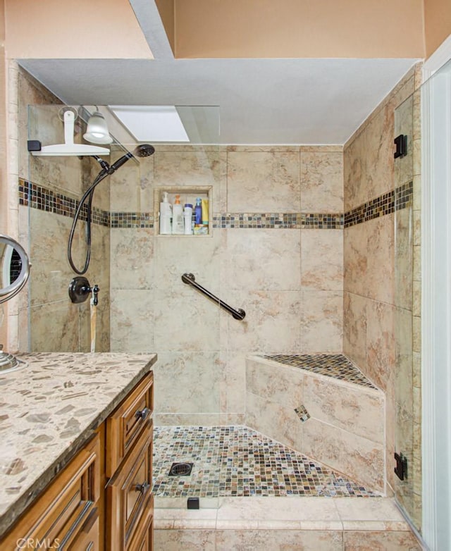 5521 Via La Mesa Unit C, Laguna Woods, CA 92637 - full bath with a tile shower and vanity